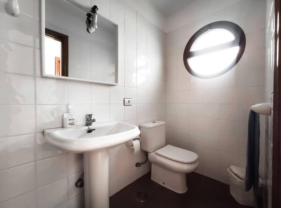 Duplex In Quiet Zone, Next To Sea, Fast Wifi Apartment El Médano Exterior photo